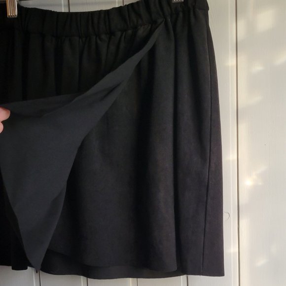 WILFRED Nesxher Suede Skirt - Picture 6 of 10